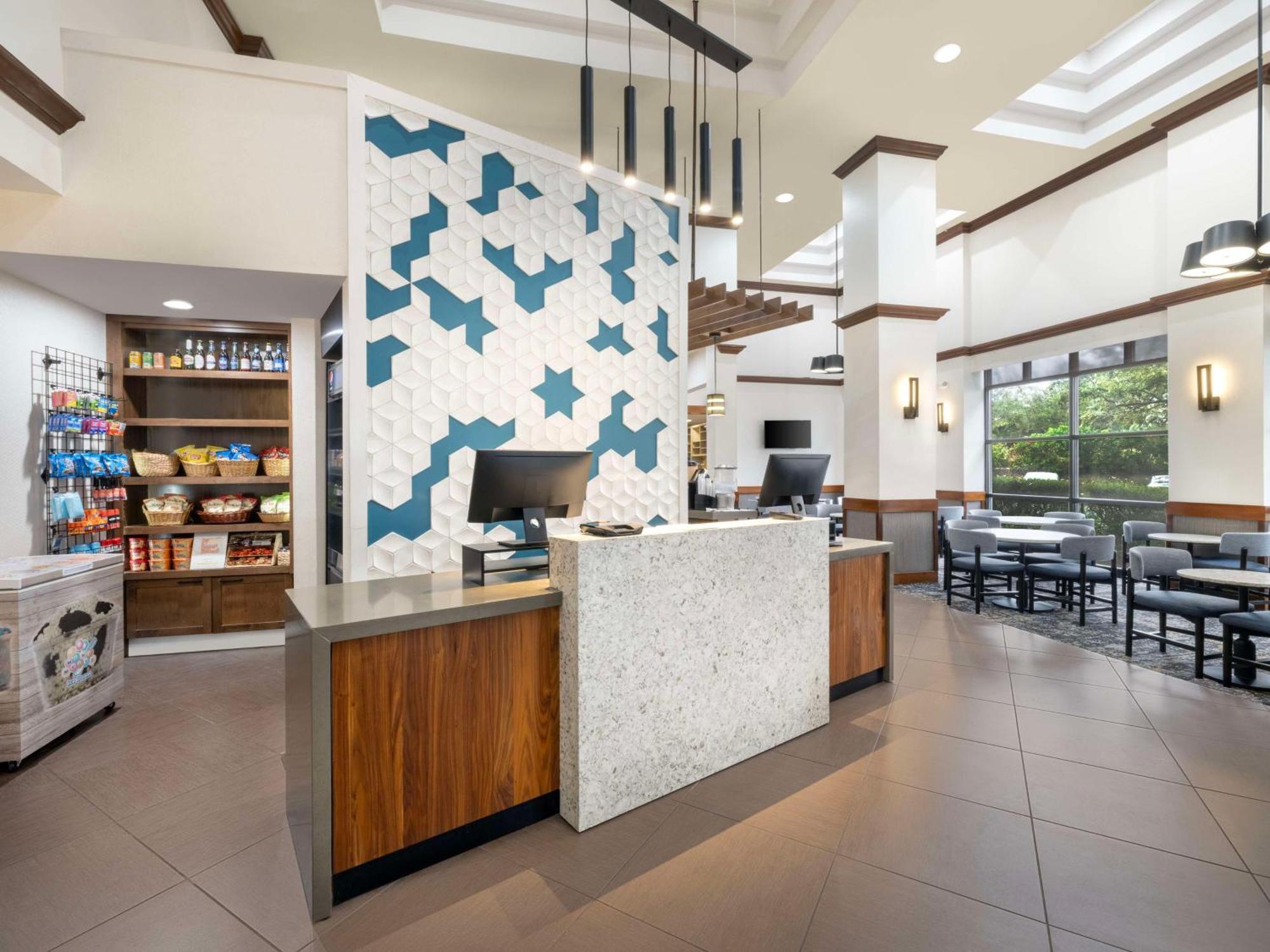 Hyatt Place Tampa Busch Gardens Exteriör bild