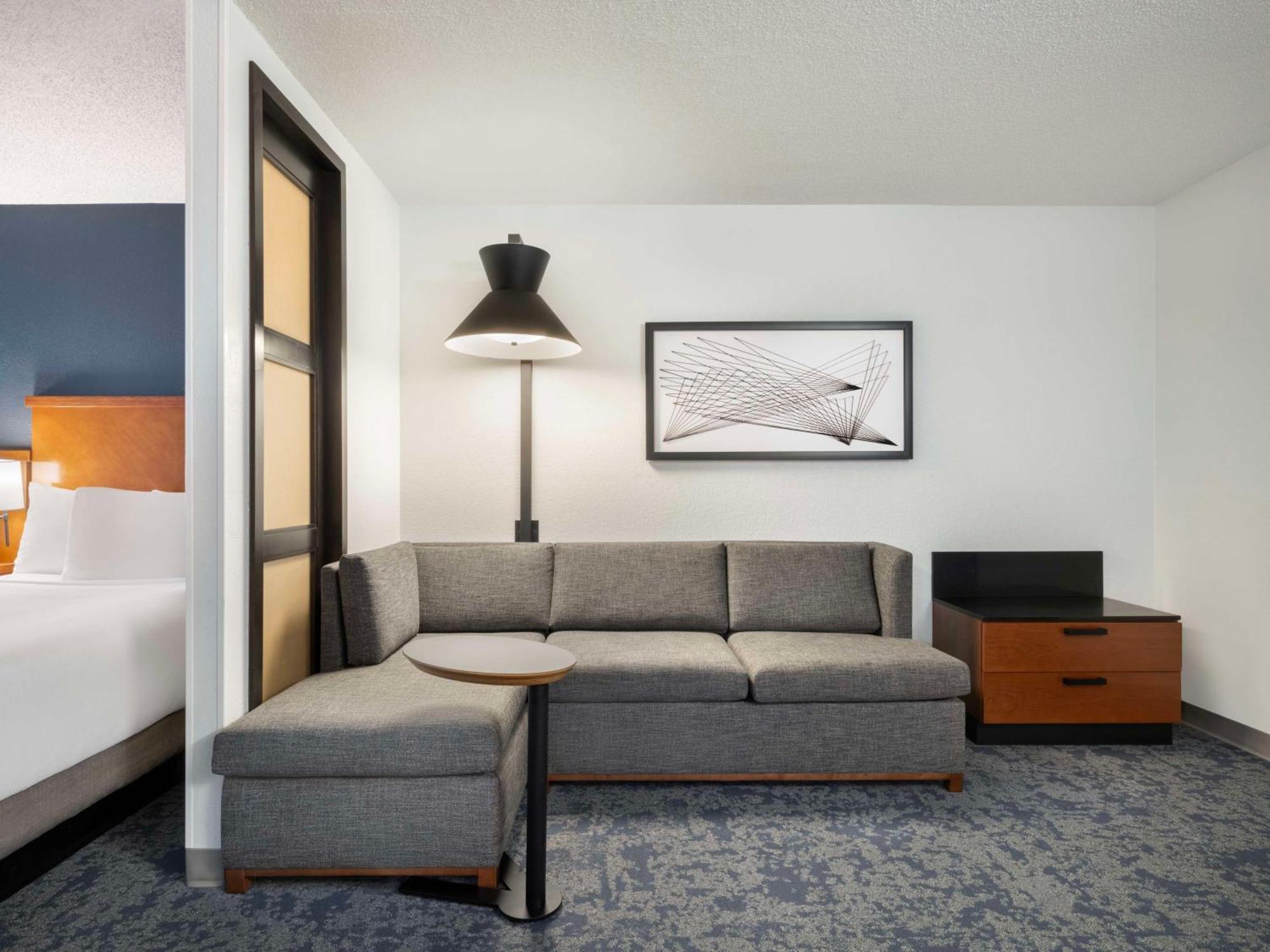 Hyatt Place Tampa Busch Gardens Exteriör bild
